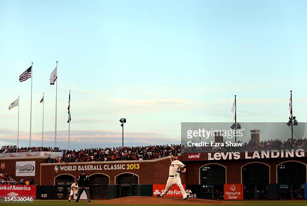 Starting pitcher Ryan Vogelsong of the San Francisco Giants pitches against the St. Louis Cardinals in Game Six of the National League Championship...