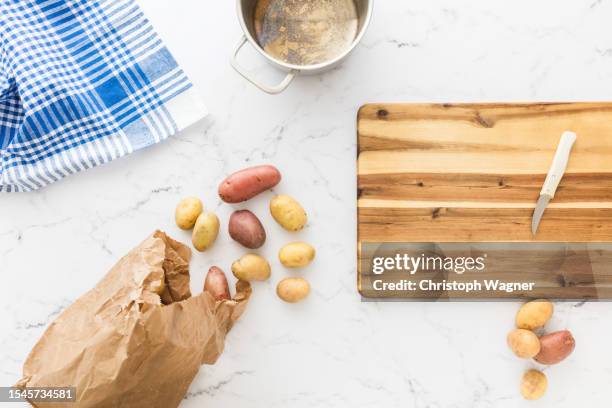 kartoffeln, kochen, vorrat - potato harvest imagens e fotografias de stock