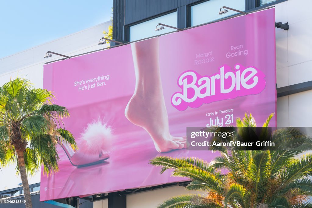 Hollywood Exteriors And Landmarks - 2023