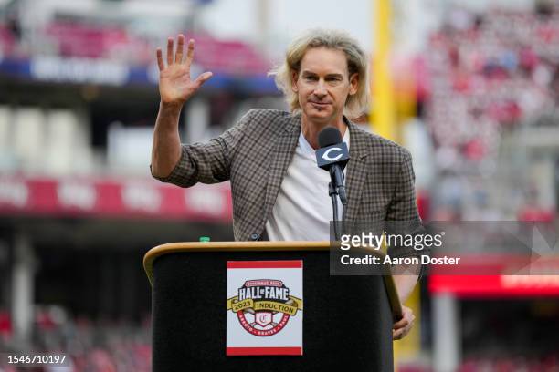 Former Cincinnati Reds player Bronson Arroyo acknowledges the crowd during a ceremony for entering the Reds' Hall of Fame before a game against...