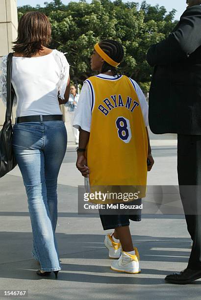 Recording artist Lil Bow Wow arrives for the NBA playoff game between the L.A. Lakers and the Sacramento Kings at the Staples Center May 31, 2002 in...