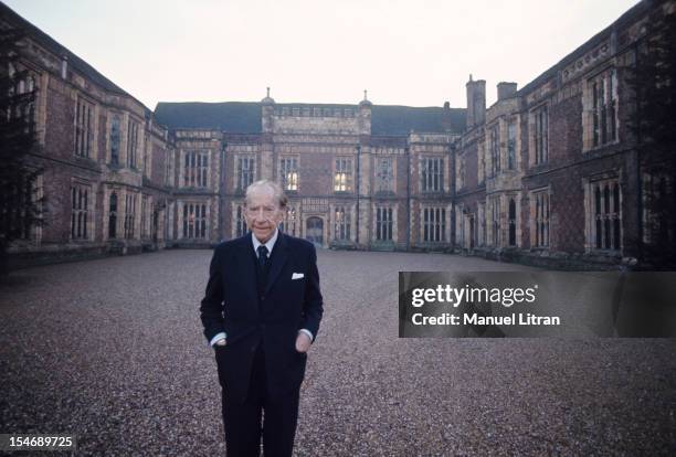 England, in January 1973, billionaire J. Paul Getty home, his castle in the sixteenth century, Sulton Palace, 40 km from London. Portrait smiling, in...