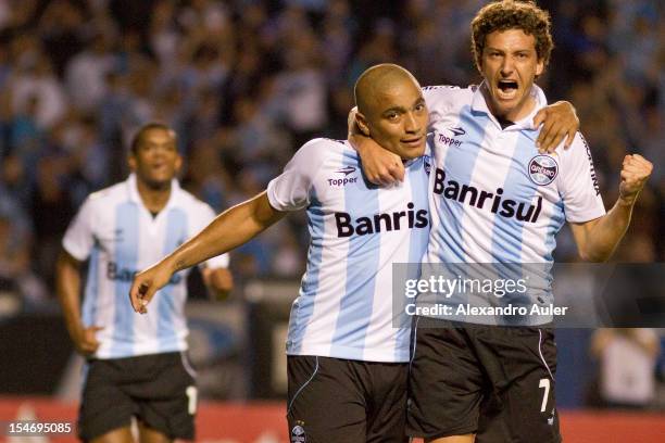 Pico of Gremio celebrates a goal during the match between Gremio and Barcelona as part of the eighth stage of the Copa Sudamericana 2012 at Olímpico...