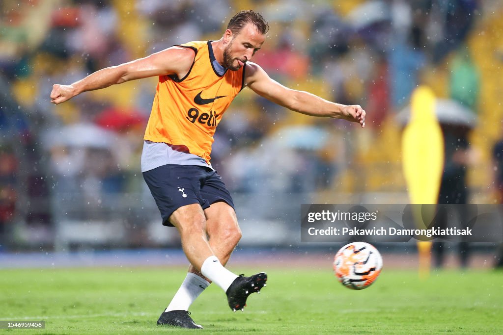 Tottenham Hotspur Press Conference & Training