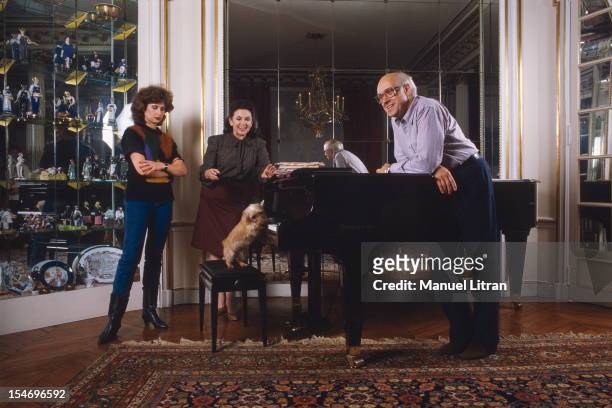 Mstislav Rostropovich and his wife Galina VICHNEVSKSAIA in their Paris apartment with their eldest daughter Olga , cellist and also a model. Pooks,...