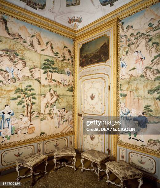 Detail of the Chinese Cabinet, Stupinigi's Little Hunting Palace , by the architect Filippo Juvarra . Italy, 18th century.