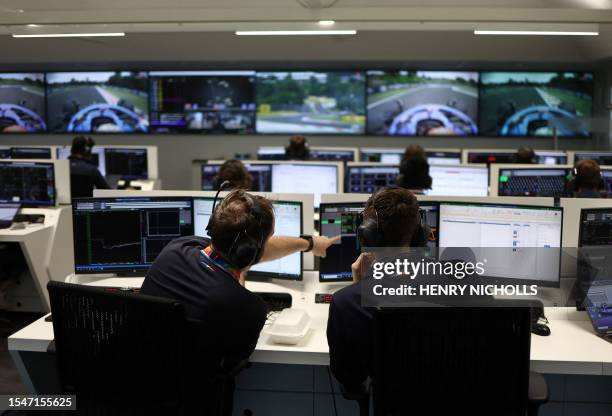 Ops Room Setting 12,438 Ops Room Stock Photos, High-Res Pictures, and Images - Getty Images