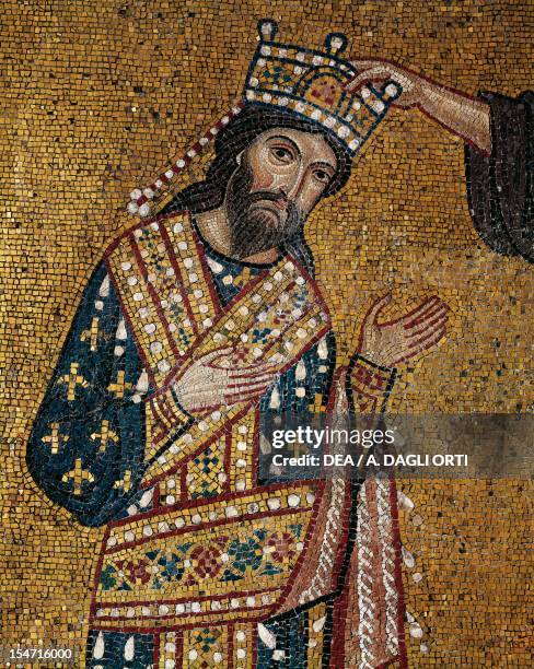 101 Roger Ii Of Sicily Stock Photos High Res Pictures And Images 101-roger-ii-of-sicily-stock-photos-high-res-pictures-and-images