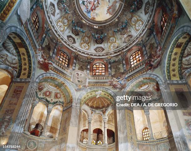 Glimpse of the frescoed dome, Basilica of San Vitale , Ravenna, Emilia-Romagna. Italy, VI-18th century.