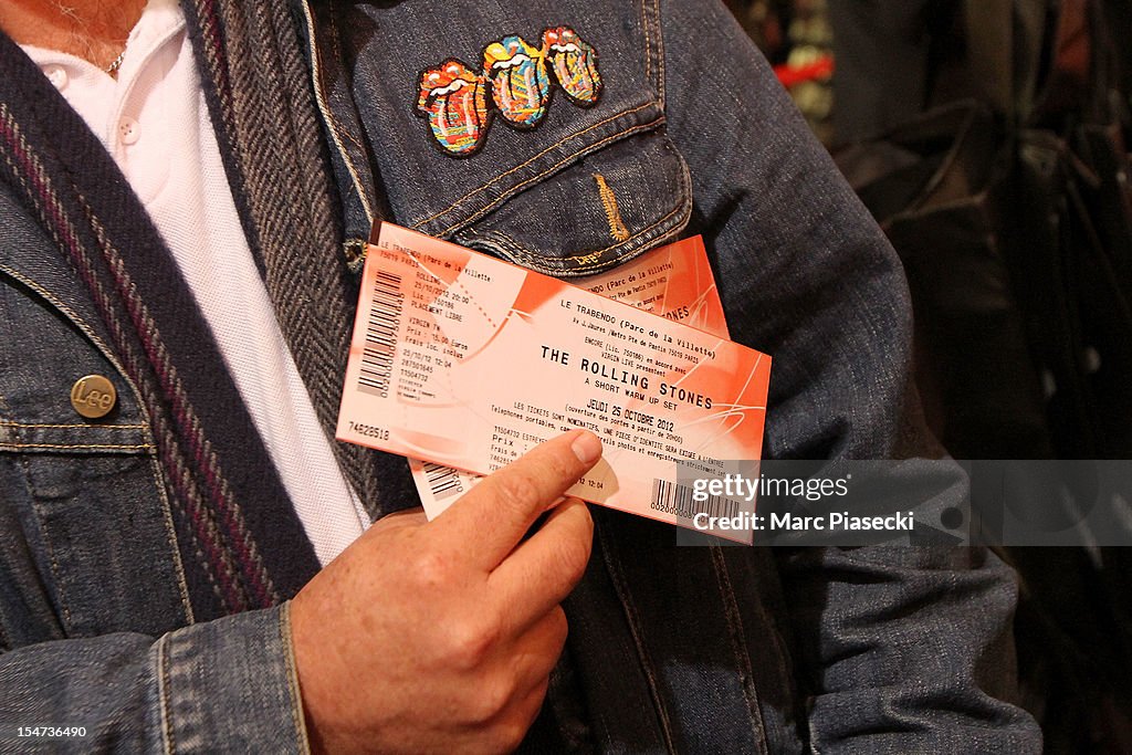 Rolling Stones Fans Queue For Surprise Concert Tickets
