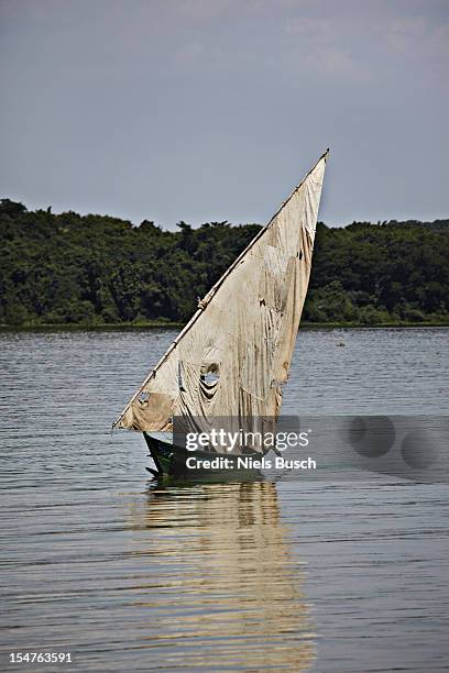 boat in lake victoria - kisumu stock pictures, royalty-free photos & images