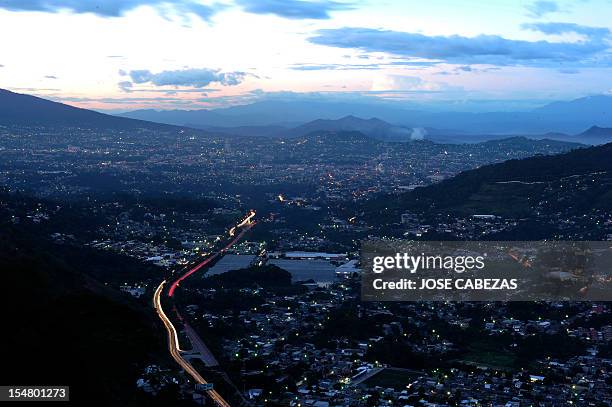 Panoramic view of the city of San Salvador seen from Los Planes de Renderos in San Marcos, a suburb of the Salvadorean capital, on October 24, 2012....