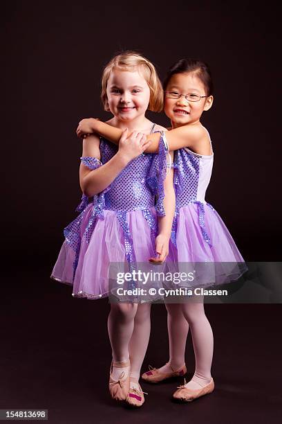 two 5-year-old girls, dancers - cynthia classen ストックフォトと画像