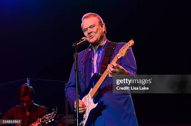 Glen Campbell performs at the Sands Event Center on October 26, 2012 in Bethlehem, Pennsylvania.