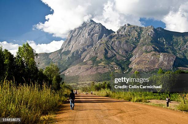 road to mount mulanje - malawi stock pictures, royalty-free photos & images