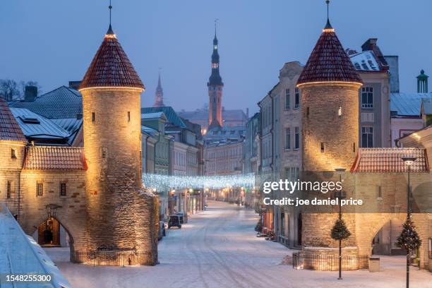 winter wonderland, viru väravad, viru gate, tallinn, estonia - town wall tallinn stock pictures, royalty-free photos & images