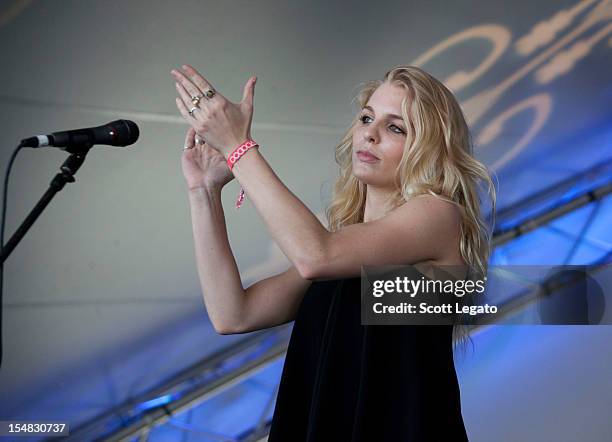 Delta Rue Images Southern Rock Band Delta Rae Photos and Premium High Res Pictures ...