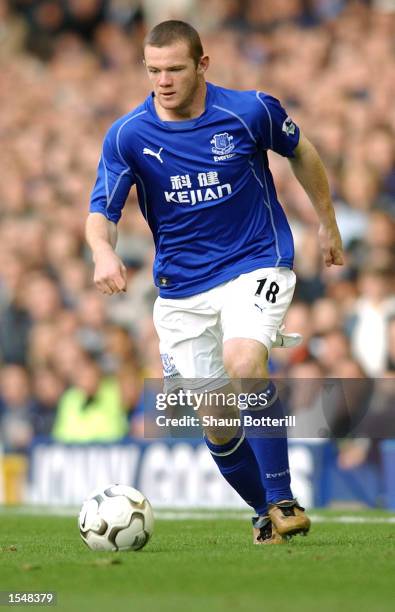 Wayne Rooney of Everton in action during the FA Barclaycard Premiership match between Everton and Arsenal at Goodison Park in Liverpool on October...