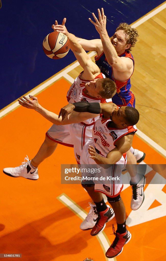 NBL Rd 4 - Adelaide v Wollongong