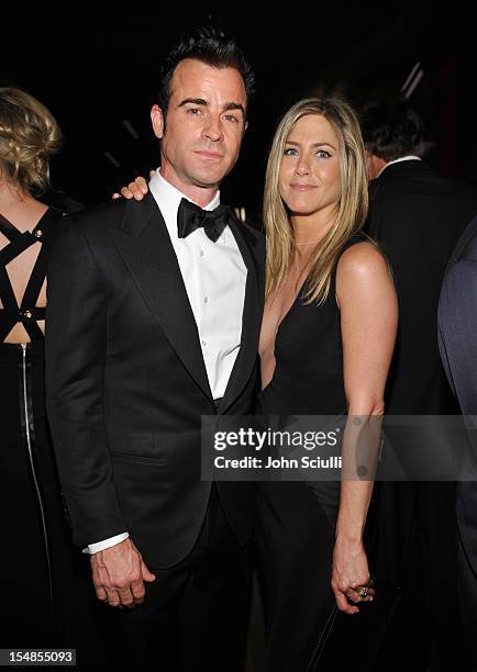 Actors Justin Theroux and Jennifer Aniston attend LACMA 2012 Art + Film Gala Honoring Ed Ruscha and Stanley Kubrick presented by Gucci at LACMA on...