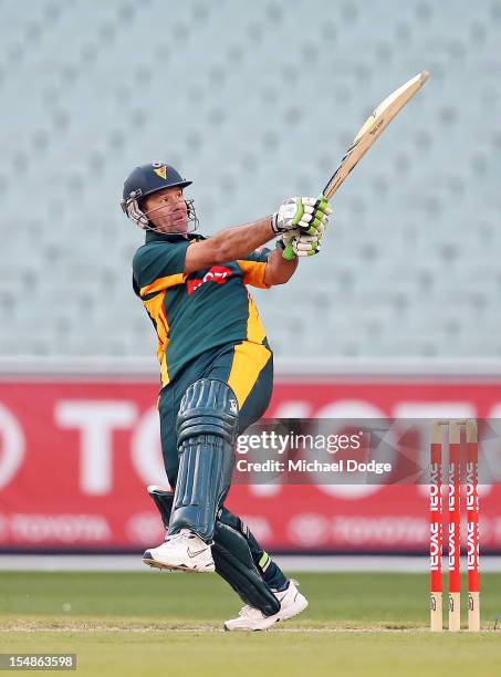 Ricky Ponting of the Tigers hooks a ball to the boundary during the Ryobi One Day Cup match between Victorian Bushrangers and the Tasmanian Tigers at...