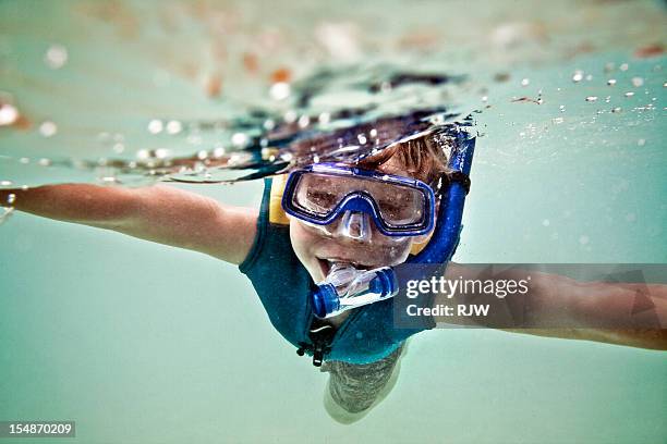 boy snorkelling - 0216 - snorkeling foto e immagini stock