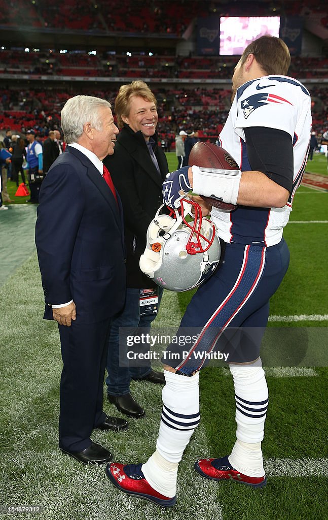 Jovi Perth Rams The New England Patriots owner Robert Craft and Jon Bon Jovi greet ...