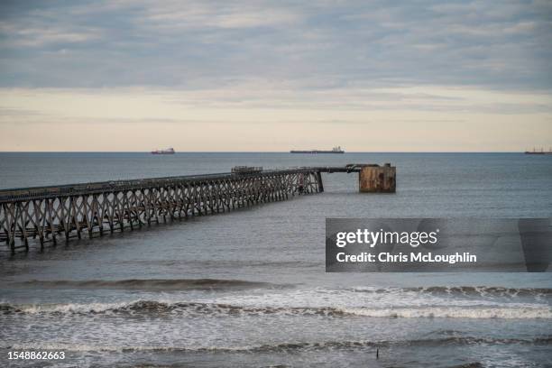 steetley beach, north easrt coast in england - teesside northeast england stock pictures, royalty-free photos & images