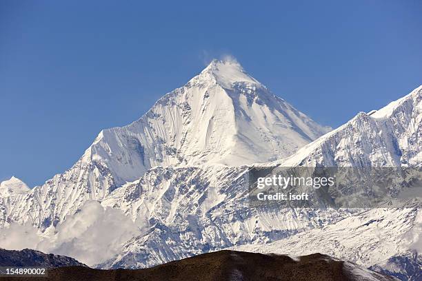 annapurna circuit on everest, nepal - mount everest stockfoto's en -beelden