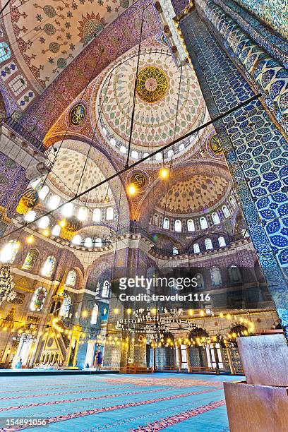 la mezquita azul en estambul, turquía - mezquita azul fotografías e imágenes de stock