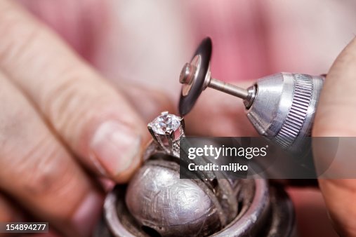 Repairing diamond ring Repairing diamond ring