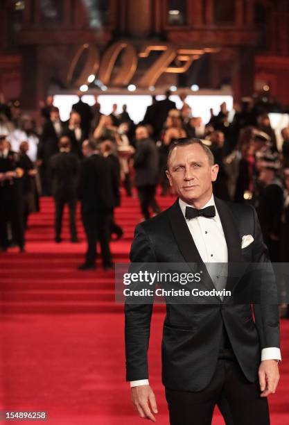 Daniel Craig attends the Royal World Premiere of 'Skyfall' at Royal Albert Hall on October 23, 2012 in London, England.