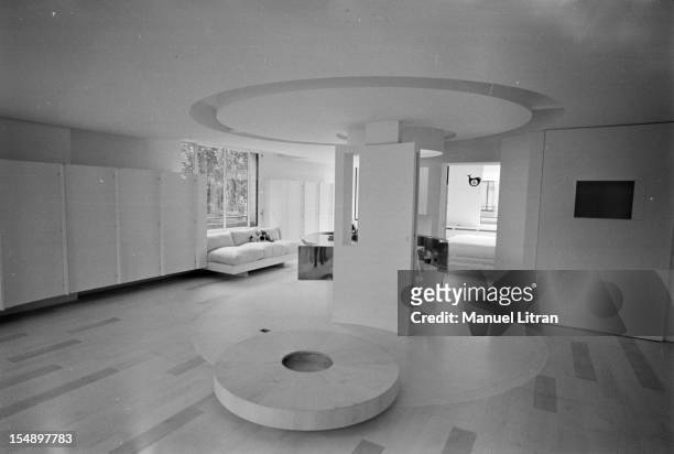July 31 the fashion designer Andre Courreges in his apartment in Neuilly-sur-Seine, on the occasion of his winter collection 1969-1970, Architect, he...