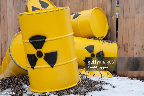 resíduos nucleares - urânio imagens e fotografias de stock