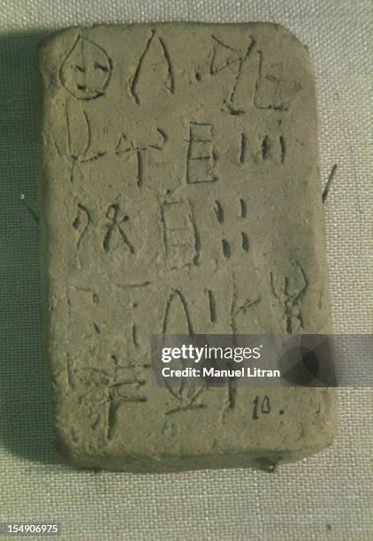 Greece-1968 - Report on the Peloponnese: One tablet language Mycenaean , engraved in the clay .