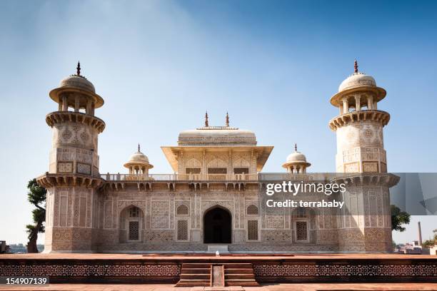 itmad ud daulah tumba monumento de la india de agra - agra fotografías e imágenes de stock