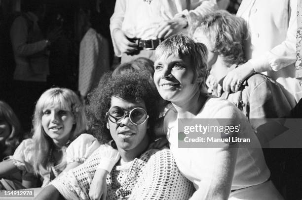 August 1969, Annie FARGUE, producer of the musical 'Hair' with comedians, after the representation, the Theatre de la Porte Saint-Martin.