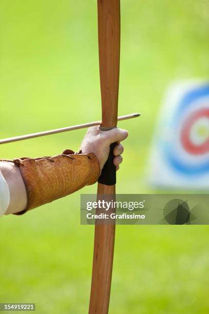 Bow Robi Robin Hood Bow ストックフォトと画像 - Getty Images