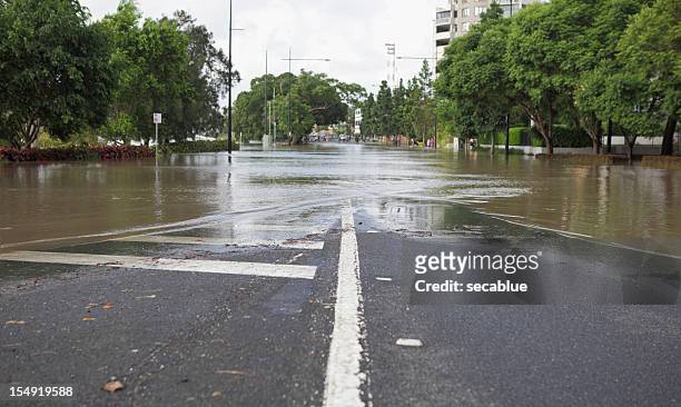 road and flood - australia street stockfoto's en -beelden