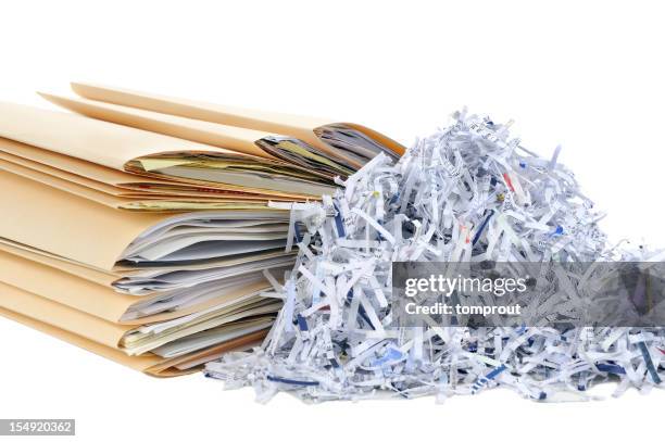 shredding documentos - em tiras imagens e fotografias de stock