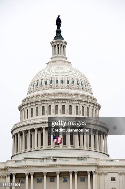 capitol building in washington dc - us senate stock pictures, royalty-free photos & images