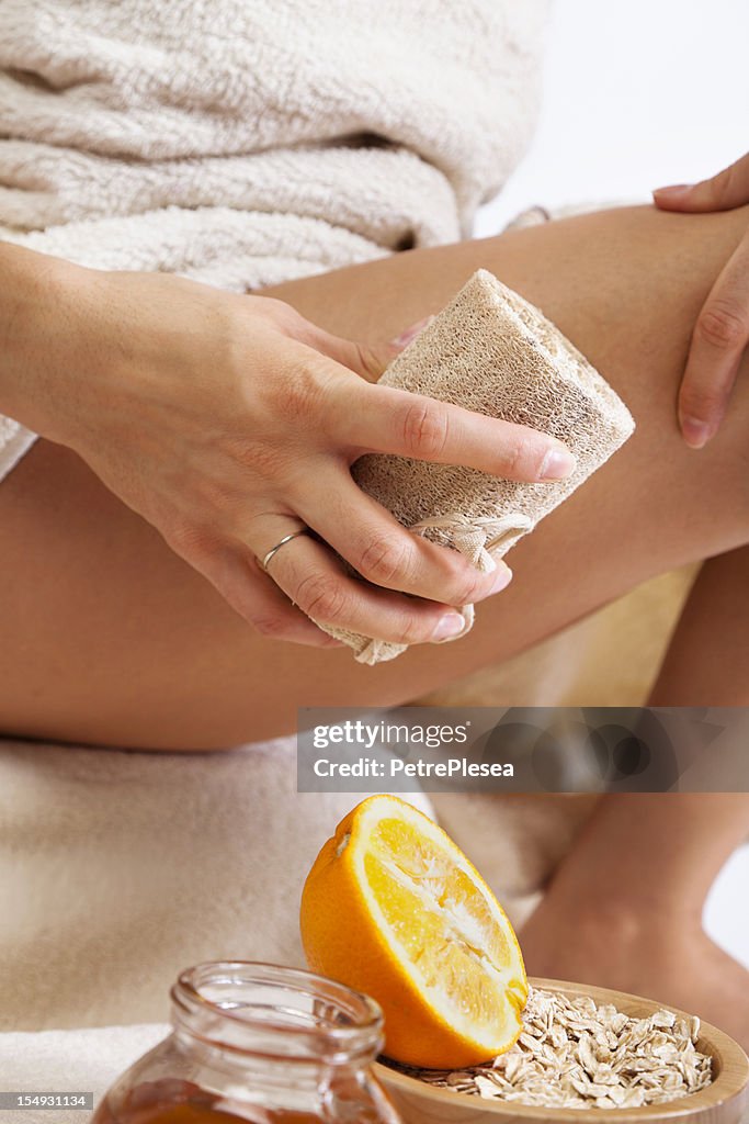 Cellulite massage with Organic Natural Sponge, Honey and Orange.