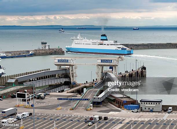 dover ferry port, kent, uk - docklands stock pictures, royalty-free photos & images