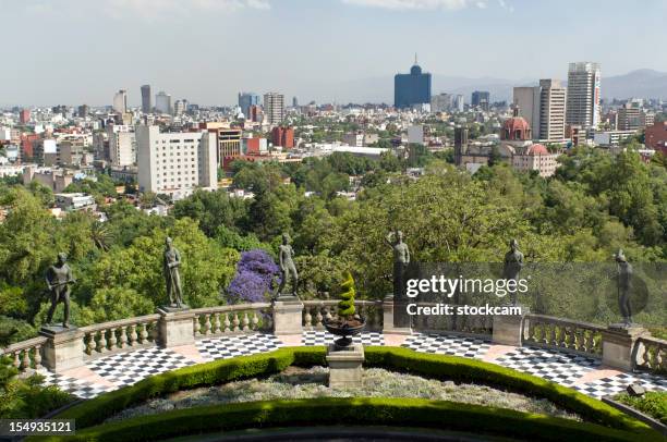 panorama de la ciudad de méxico - chapultepec fotografías e imágenes de stock