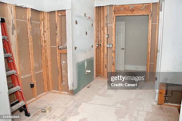 master bathroom remodeling: demolition phase - demolition of florida sinkhole house continues stockfoto's en -beelden