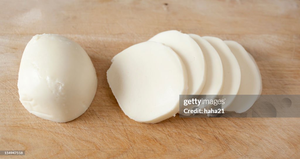 Fresh Mozzarella Slices