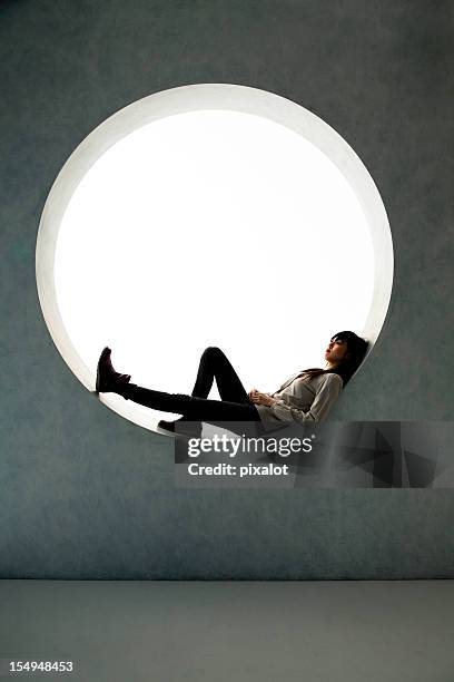 asiatische entspannung - circle of life stock-fotos und bilder