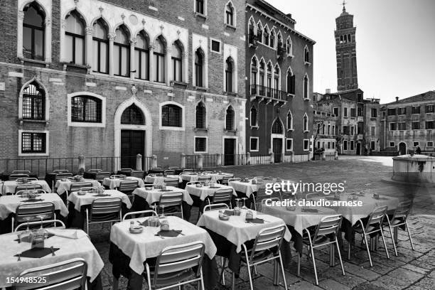 restaurant table. venedig. - venice italy stock-fotos und bilder