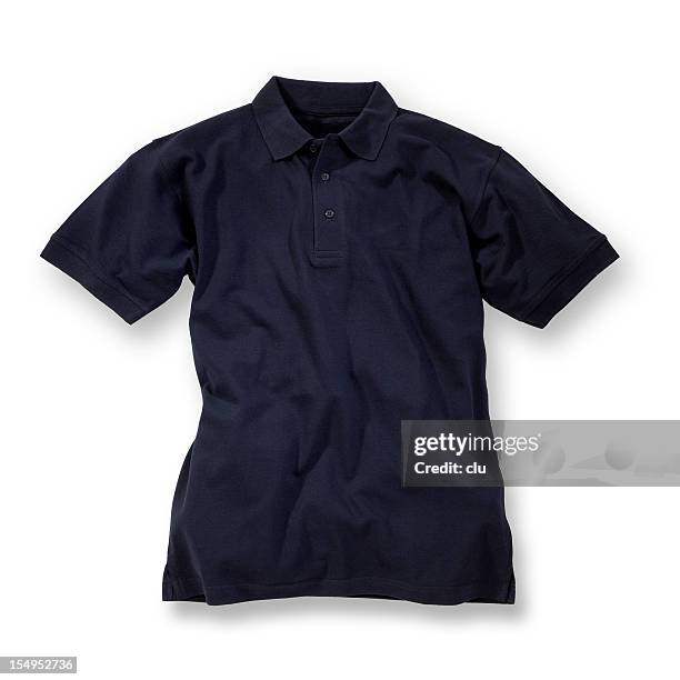 azul oscuro, camisa de polo sobre fondo blanco - blue polo shirt fotografías e imágenes de stock