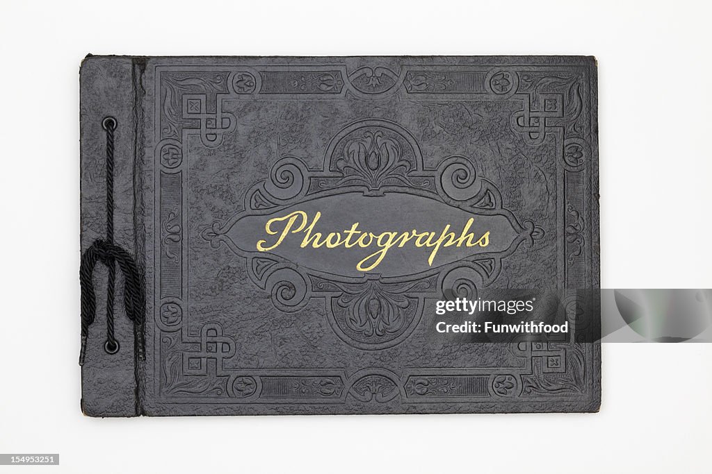Fotografia de capa de Livro antigo, de couro preto velho Álbum de Fotografia